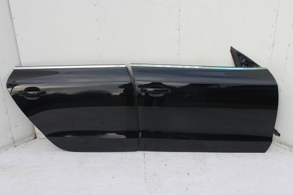 AUDI A5 SPORTBACK DRZWI PRAWE PRZÓD + TYŁ STRONA PRAWA przednie + tylne 2 sztuki 8T 8T8 0E0E 	LY9T Czarny 8T8831052 8T8833052