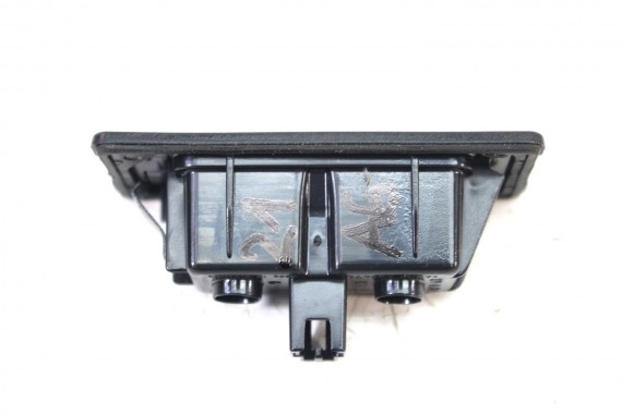 AUDI LAMPKA LED OŚWIETLENIE REJESTRACJI 4G0943021 4G0943021A TABLICY REJESTRACYJNEJ 4G0943021 4G0943021A 4G0943021 4G0943021A FL