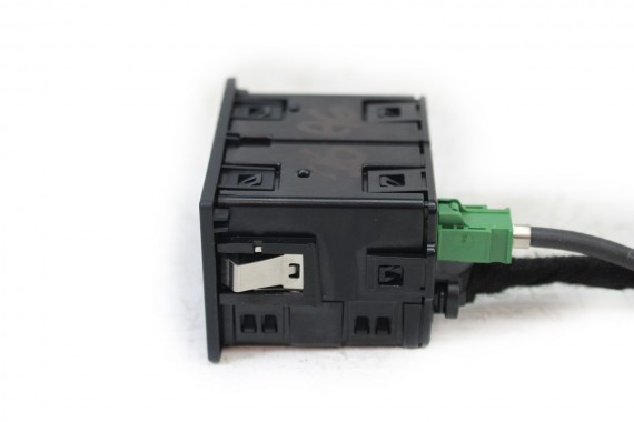 AUDI A6 PORT USB PRZYŁĄCZE 81A035736 81A 035 736 gniazdo USB AUX 4G A7 gniazda złącza złącze 2*USB 81A035736 81A035736 81A035736