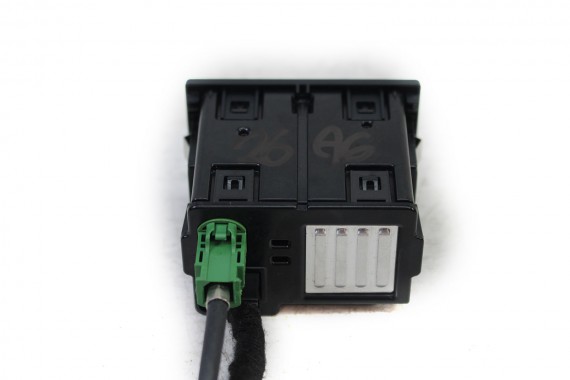 AUDI A6 PORT USB PRZYŁĄCZE 81A035736 81A 035 736 gniazdo USB AUX 4G A7 gniazda złącza złącze 2*USB 81A035736 81A035736 81A035736