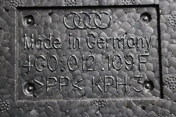 AUDI A6 4G C7 STYROPIAN PODŁOGA BAGAŻNIKA 4G0012109F tapicerka wykończenie 4G0 012 109 wnęka pianka wkład 4G0012109F 4G0012109F