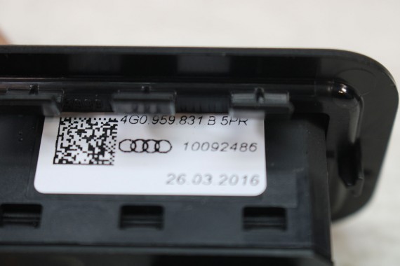 AUDI A4 A5 Q5 Q7 PRZYCISK BAGAŻNIKA 4G0959831B 4G0 959 831 B PRZYCISKI klapy tył LIFT 4G0959831B 4G0959831B 4G0959831B 4G0959831