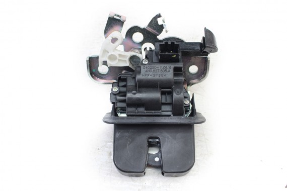 AUDI A3 A6 A8 TT ZAMEK KLAPY TYŁ 4H0827505 4H0827505 4H0827505A 4H0827505 4H0827505A 4H0827505 4H0827505 4H0827505A VW GOLF VI