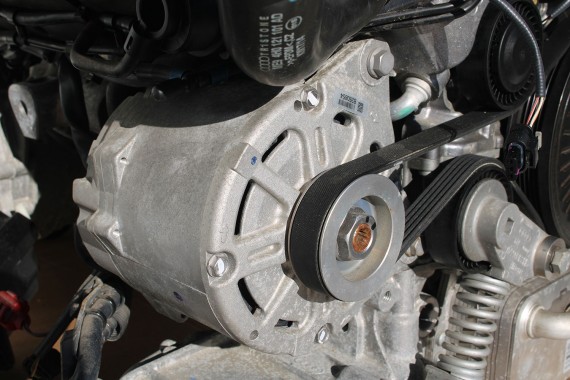 AUDI A6 A7 A8 ALTERNATOR 079903015P 079903015PX 079903015 Hitachi 4.0TFSi 079903015P 079903015P 079903015P 079903015P 079903015P