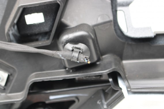 BMW iX i20 ZDERZAK PRZEDNI PRZÓD M pakiet Kolor: 300 Alpinweiss 3 Biały 51117933621 5A0ABC9 9879665 9879666 9492524