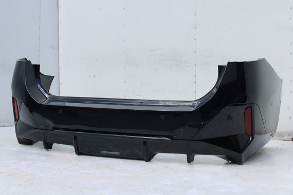 BMW 5 G60 ZDERZAK TYŁ TYLNY M pakiet Kolor: 416 Carbon-schwarz Czarny MSP M POWER 51128084866 51128084715 51128085225 8084866