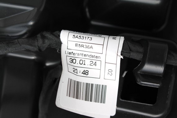 BMW iX i20 ZDERZAK PRZEDNI PRZÓD M pakiet Kolor: 475 Black-sapphire metallic Czarny 51117983621 7983621 M POWER 51119492524