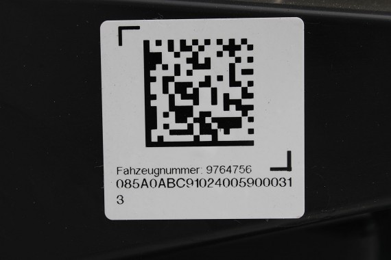 BMW iX i20 ZDERZAK PRZEDNI PRZÓD M pakiet Kolor: 475 Black-sapphire metallic Czarny 51117983621 7983621 M POWER 51119492524