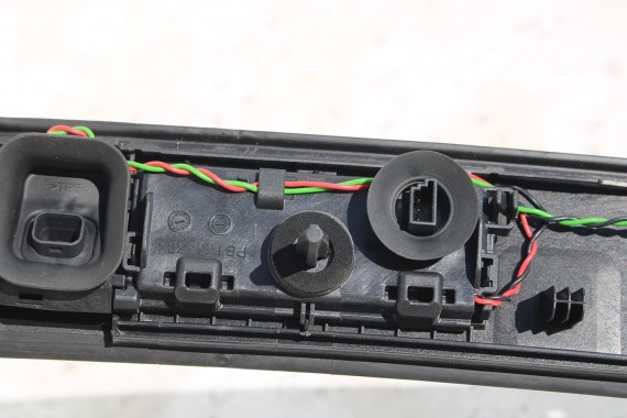 BMW 8 M8 F93 LISTWA RĄCZKA KLAPY BAGAŻNIKA 7446336 SWITCH z rączką oświetleniem tablicy 51167446336 51 16 7446336 + kamera 360