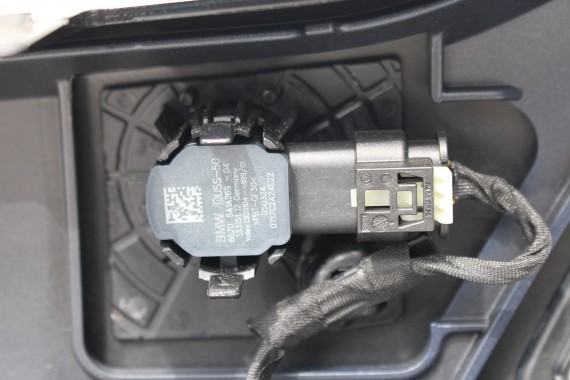 BMW 5 G60 ZDERZAK PRZEDNI PRZÓD C1M Phytonicblau Niebieski 8084653 G61 M PAKIET 8084653 8084655 8084656 8084629 9879291 9879291