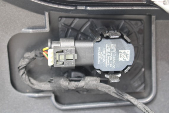 BMW 5 G60 ZDERZAK PRZEDNI PRZÓD C4A Oxidgrau Metallic szary 8084653 G61 M PAKIET 8084653 8084655 8084656 8084629 9879291 9879291