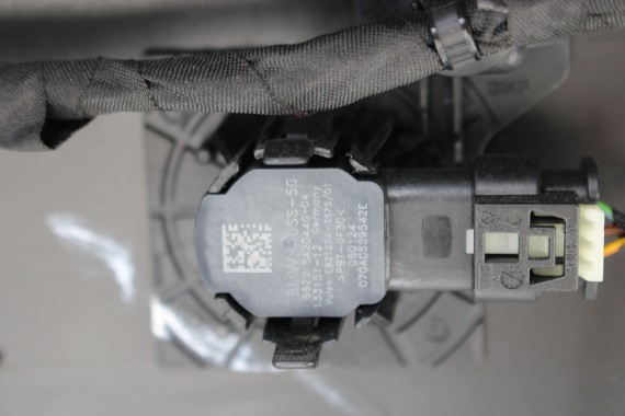 BMW 5 G60 ZDERZAK TYŁ TYLNY M pakiet Kolor: C3Z Tansanitblau II Metallic MSP M POWER 51128084866 51128084715 51128085225 8084866