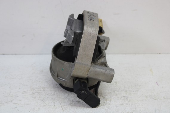 AUDI A6 PODUSZKA ŁAPA SILNIKA 4G0199381NE 8R0199381B lewa prawa strona 2 sztuki 4G0199381PE 4G0199381 4G0199381NE 8R0199381B 4G