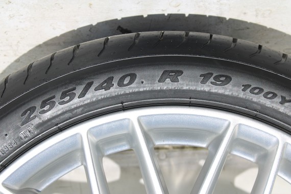 AUDI A6 FELGI 19 cali OPONY KOŁA felga 4G9601025K 4G C7 8.5J*19H2 ET43 opona PIRELLI P ZERO 255/40/19 100Y lato A7 4G8