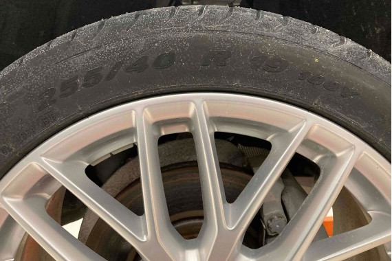 AUDI A6 FELGI 19 cali OPONY KOŁA felga 4G9601025K 4G C7 8.5J*19H2 ET43 opona PIRELLI P ZERO 255/40/19 100Y lato A7 4G8