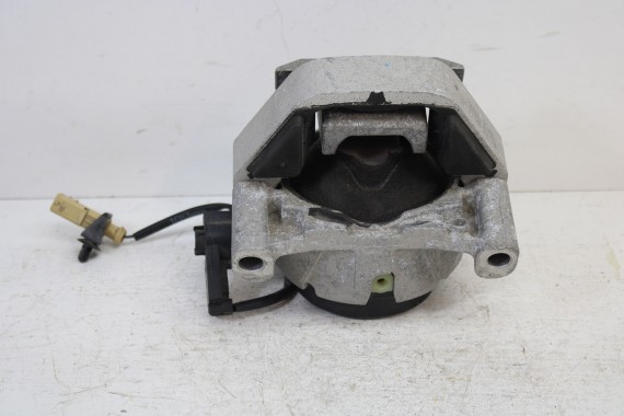 AUDI A6 PODUSZKA ŁAPA SILNIKA 4G0199381NE 8R0199381B lewa prawa strona 2 sztuki 4G0199381PE 4G0199381 4G0199381NE 8R0199381B 4G