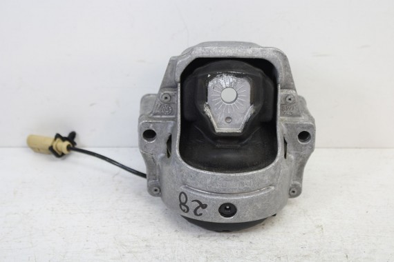 AUDI A6 PODUSZKA ŁAPA SILNIKA 4G0199381NE 8R0199381B lewa prawa strona 2 sztuki 4G0199381PE 4G0199381 4G0199381NE 8R0199381B 4G