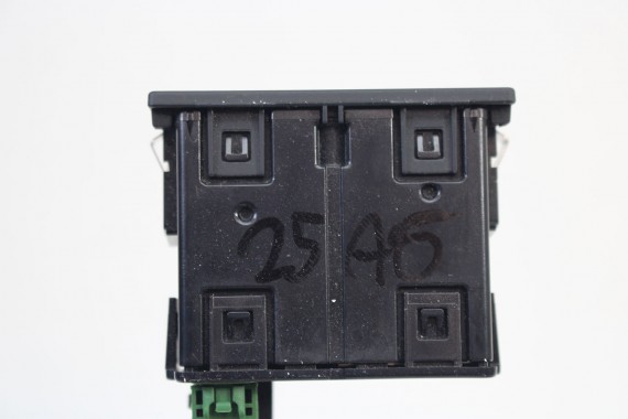 AUDI A6 PORT USB PRZYŁĄCZE 81A035736 81A 035 736 gniazdo USB AUX  4G C7 A7 4G8 A8 D4 4H gniazda złącza złącze 2*USB