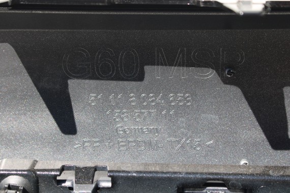 BMW 5 G60 ZDERZAK PRZEDNI PRZÓD C4A Oxidgrau Metallic szary 8084653 G61 M PAKIET 8084653 8084655 8084656 8084629 9879291 9879291