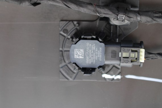 BMW 5 G60 ZDERZAK TYŁ TYLNY M pakiet Kolor: 416 Carbon-schwarz Czarny MSP M POWER 51128084866 51128084713 51128085225 8084866