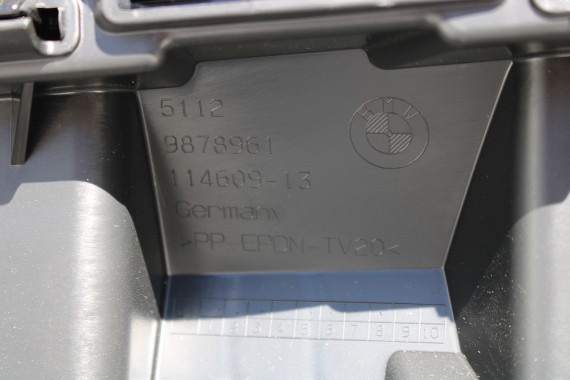 BMW iX i20 ZDERZAK TYŁ TYLNY M pakiet C57 AVENTURINROT III 51128081542 51128737824 51129878961 51129878962 51129491667 IX