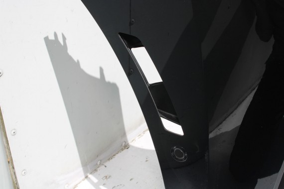 BMW iX i20 ZDERZAK PRZEDNI PRZÓD M pakiet Kolor: 475 Black-sapphire metallic Czarny 51117933621 5A0ABC9  9879665 9879666 9492524