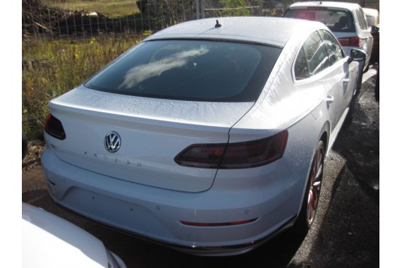 VW ARTEON KLAPA ELEKTRYCZNA BAGAŻNIKA 3G8827851 3G8827852  3G0827887A 3G8971147LD KOMPLET SIŁOWNIKÓW KLAPY SIŁOWNIK ZESTAW 3G8