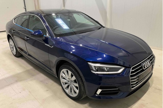 AUDI A5 SPORTBACK DRZWI PRAWE PRZÓD + TYŁ STRONA PRAWA przednie + tylne 2 sztuki 8W F5 2D2D LX5H Niebieski 8W8831052 8W8833052