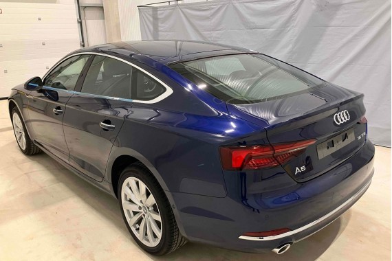 AUDI A5 SPORTBACK DRZWI LEWE PRZÓD + TYŁ STRONA PRAWA przednie + tylne 2 sztuki 8W F5 Kolor: 2D2D LX5H Niebieski