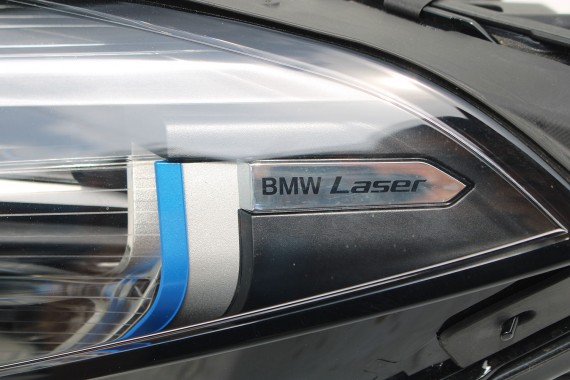 BMW 8 M8 F93 PRZÓD maska błotniki zderzak przedni błotnik lampa LASER 490 Sonderlackierung Niebieski 441 600PS lampy Competition