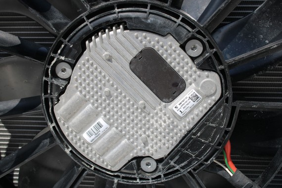 BMW 8 M8 F93 PRZÓD maska błotniki zderzak przedni błotnik lampa LASER 490 Sonderlackierung Niebieski 441 600PS lampy Competition