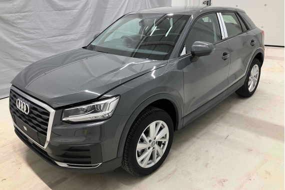 AUDI Q2 PRZÓD maska błotniki zderzak pas przedni lampy wzmocnienie błotnik lampa 81A FULL LED Kolor: G3G3	LX7M 	Nanograu Szary