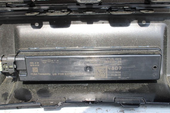 BMW 7 G70 ZDERZAK TYŁ TYLNY M pakiet 475 Kolor: 475 Black-sapphire Czarny  51128081542 M POWER 66205A1A269 51128081511 5A74568
