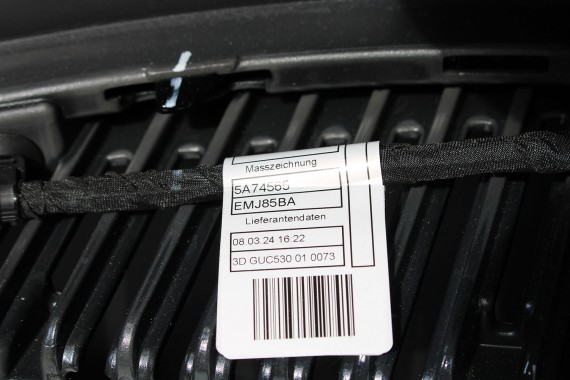 BMW 7 G70 ZDERZAK TYŁ TYLNY M pakiet 416 Kolor: Carbon-schwarz Czarny 51128081542 M POWER 66205A1A269 51128081511 5A74568 chrom