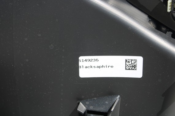 BMW 7 G70 ZDERZAK PRZEDNI PRZÓD 475 Black-sapphire metallic 	Czarny  5111 9464046 15857711 5111 9883454 9464045