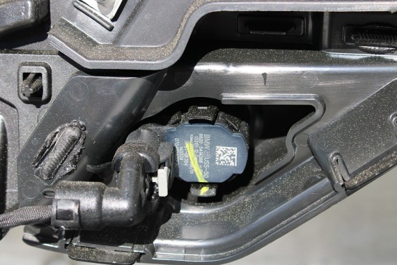 BMW iX i20 ZDERZAK PRZEDNI PRZÓD M pakiet Kolor: A90 Sophisto Grau Metallic szary 51117933621 5A0ABE9 9879665 9879666 9492524