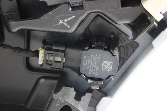 BMW 5 G60 ZDERZAK PRZEDNI PRZÓD 300 Alpinweiss 3 BIAŁY 8084653 G61 M PAKIET 51118084653 8084655 8084656 8084629 9879291