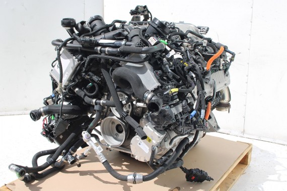 BMW 7 X5 X6 X7 SILNIK 4.4 S68_B44 G70 F95 F96 G07 480KW 653PS benzyna 4.4 V8 iX HYBRID hybryda S68B44A S68_B44A