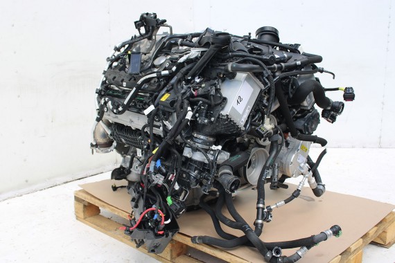 BMW 7 X5 X6 X7 SILNIK 4.4 S68_B44 G70 F95 F96 G07 480KW 653PS benzyna 4.4 V8 iX HYBRID hybryda S68B44A S68_B44A