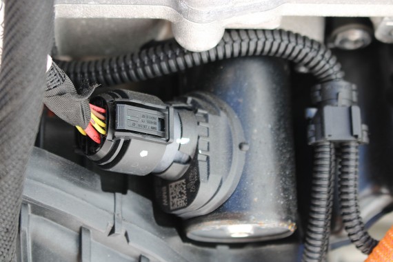 BMW 7 X5 X6 X7 SILNIK 4.4 S68_B44 G70 F95 F96 G07 480KW 653PS benzyna 4.4 V8 iX HYBRID hybryda S68B44A S68_B44A