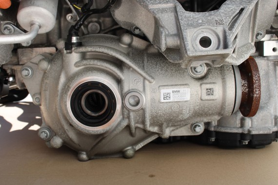 BMW 7 X5 X6 X7 SILNIK 4.4 S68_B44 G70 F95 F96 G07 480KW 653PS benzyna 4.4 V8 iX HYBRID hybryda S68B44A S68_B44A