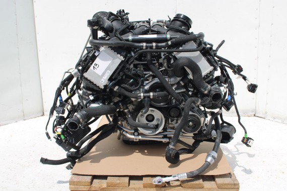 BMW 7 X5 X6 X7 SILNIK 4.4 S68_B44 G70 F95 F96 G07 480KW 653PS benzyna 4.4 V8 iX HYBRID hybryda S68B44A S68_B44A