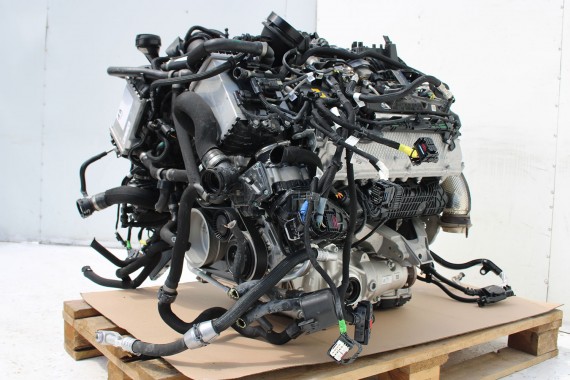 BMW 7 X5 X6 X7 SILNIK 4.4 S68_B44 G70 F95 F96 G07 480KW 653PS benzyna 4.4 V8 iX HYBRID hybryda S68B44A S68_B44A