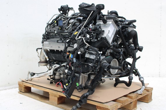 BMW 7 X5 X6 X7 SILNIK 4.4 S68_B44 G70 F95 F96 G07 480KW 653PS benzyna 4.4 V8 iX HYBRID hybryda S68B44A S68_B44A