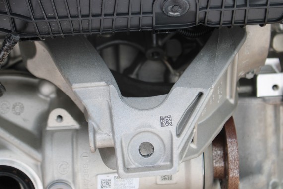 BMW 7 X5 X6 X7 SILNIK 4.4 S68_B44 G70 F95 F96 G07 480KW 653PS benzyna 4.4 V8 iX HYBRID hybryda S68B44A S68_B44A
