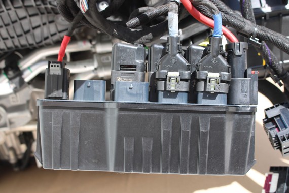 BMW 7 X5 X6 X7 SILNIK 4.4 S68_B44 G70 F95 F96 G07 480KW 653PS benzyna 4.4 V8 iX HYBRID hybryda S68B44A S68_B44A
