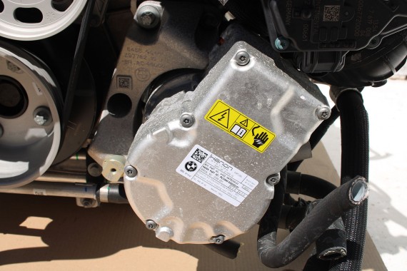 BMW XM X5 X7 POMPA KLIMATYZACJI 5A7D239 KLIMY SILNIK 4.4 S68_B44 480KW 653PS benzyna 4.4 V8 iX HYBRID S68B44A 64525A7D239