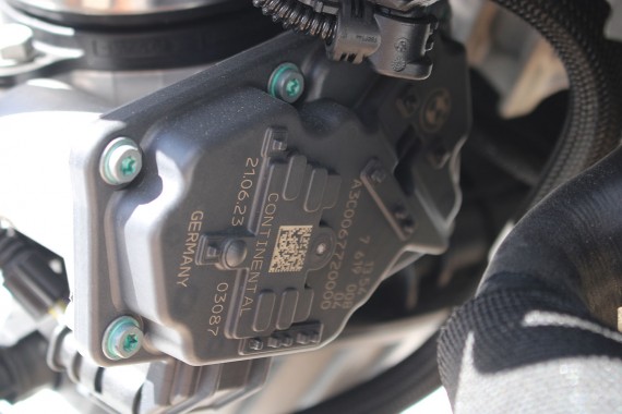 BMW XM X5 X7 PRZEPUSTNICA 7619008 SILNIK 4.4 S68_B44 480KW 653PS benzyna 4.4 V8 iX HYBRID S68B44A 13547619008 13 54 7619008