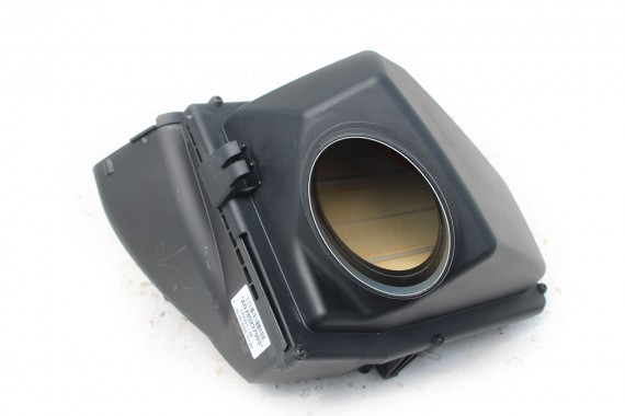 BMW 8 M8 FILTR POWIETRZA 7852379 7852381 SILNIK 4.4 V8 F91 F92 F93 obudowa 13717852379 13717852381 13717856921 7856922 7856921