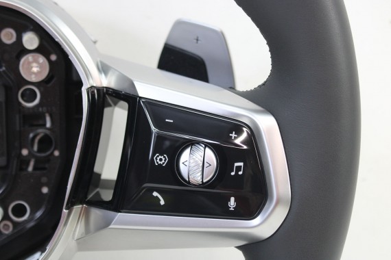 BMW 7 G70 KIEROWNICA 5A16B99 SPORT CL34856 KIEROWNICA MULTIFUNKCYJNA M-Pakiet MPAKIET 6046506 ŁOPATKI 6038971  i7